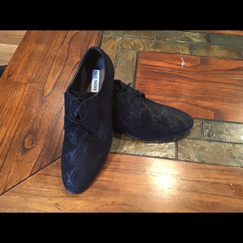 Shoes - Picture 3 of 3